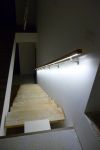 Madla zábradlí na schodiště dřevěná LED ZÁBRADLÍ-MADLO LED OSVĚTLENÍ DŘEVĚNÉ SCHODIŠŤOVÉ NA ZEĎ NA SCHODY BUK 5,9 X 4CM /www.zabradli-madla.eu LED Wandhandlauf Madla zábradlí na schodiště dřevěná