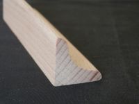 LEVNÁ KVALITNÍ MADLA DŘEVĚNÁ NA SCHODY BUK LED DŘEVĚNÁ LIŠTA PODLAHOVÁ SOKLOVÁ BUK 30mm X 30mm VYROBENA ZE 100 % MASIVNÍHO BUKOVÉHO DŘEVA BEZ DÉLKOVÉHO NAPOJENÍ. LEVNÁ KVALITNÍ MADLA DŘEVĚNÁ NA SCHODY BUK LED