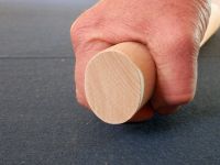 LEVNÁ KVALITNÍ MADLA DŘEVĚNÁ NA SCHODY BUK LED SPORT FITNESS CVIČENÍ GYM DŘEVĚNÉ PODPĚRY STÁLKY ideální pro domácí cvičení Perfect For Home Workouts Homemade Parallettes https://www.zabradli-madla.eu/ LEVNÁ KVALITNÍ MADLA DŘEVĚNÁ NA SCHODY BUK LED