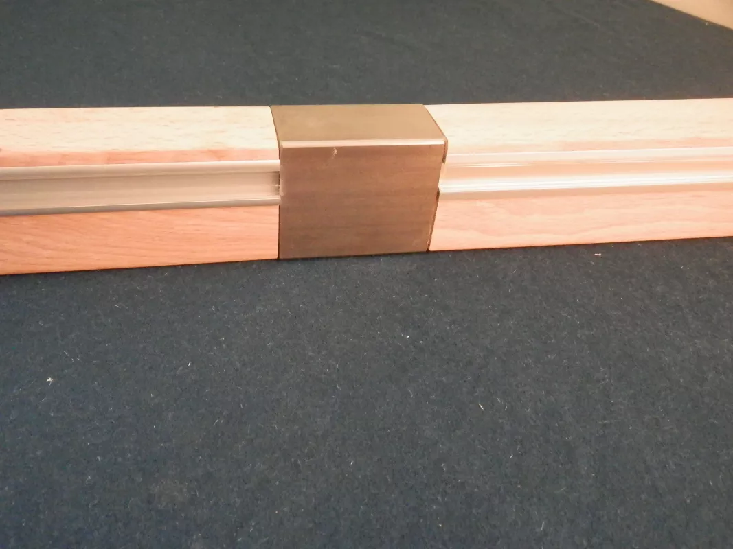 MADLA DŘEVĚNÁ NA SCHODY ZÁBRADLÍ LEVNÁ LED BUK LED MADLO SPOJ NEREZ ZÁBRADLÍ NA SCHODY OSVĚTLENÍ SCHODIŠTĚ MADLA DŘEVĚNÁ NA SCHODY ZÁBRADLÍ LEVNÁ LED BUK