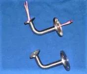drzak-led-madla-schodistoveho-zabradli-na-zed-1.jpg