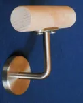 MADLO NA ZÁBRADLÍ DŘEVĚNÉ BUK KULATÉ Ø 42 mm  S KONZOLÍ