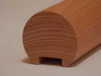 MADLO NA ZÁBRADLÍ DŘEVĚNÉ INTERIEROVÉ  BUK KULATÉ Ø 42 mm S DRÁŽKOU SCHODIŠŤOVÉ NA ZEĎ,SCHODY  https://www.zabradli-madla.eu/